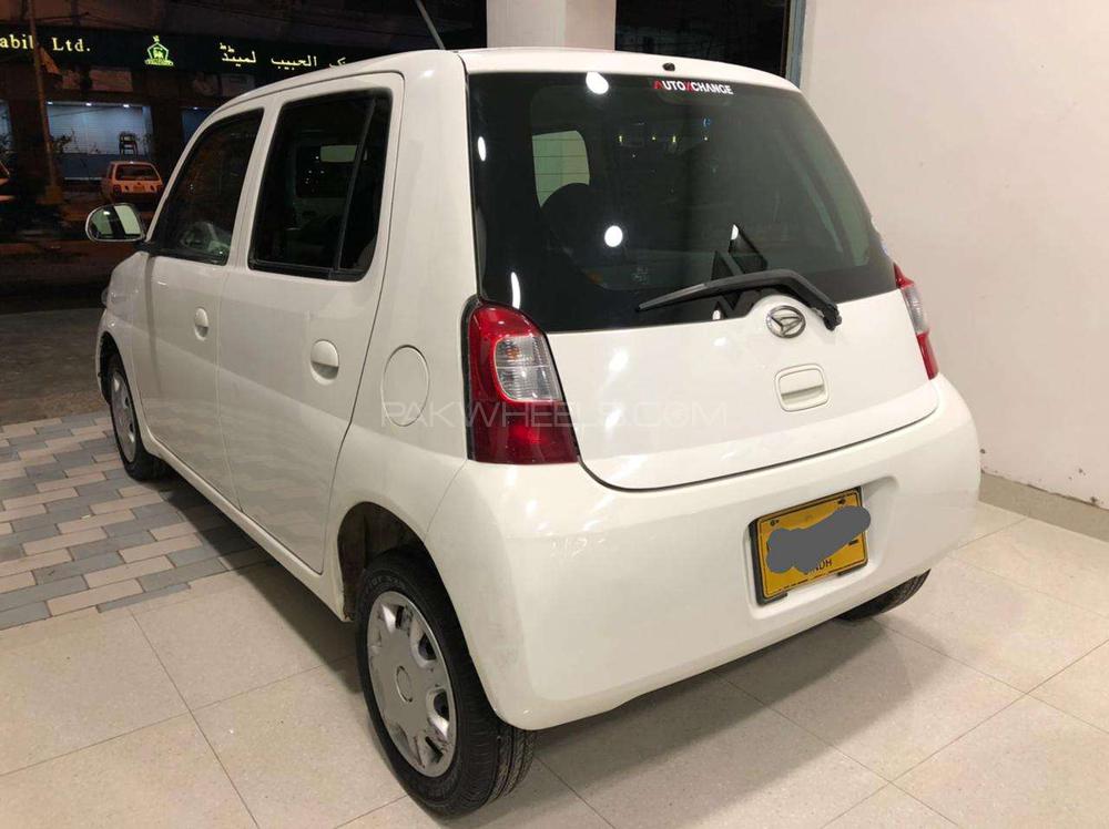 Daihatsu esse 2010