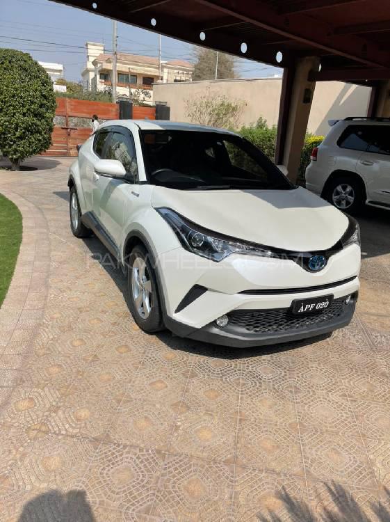 Toyota C-HR 2016 for Sale in Multan Toyota C-HR 2016 for Sale in Multan Image-13