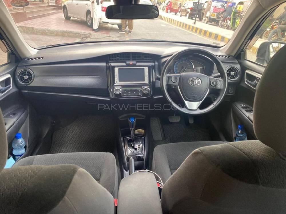 Toyota Corolla Axio 2017 for Sale in Lahore Toyota Corolla Axio 2017 for Sale in Lahore Image-9