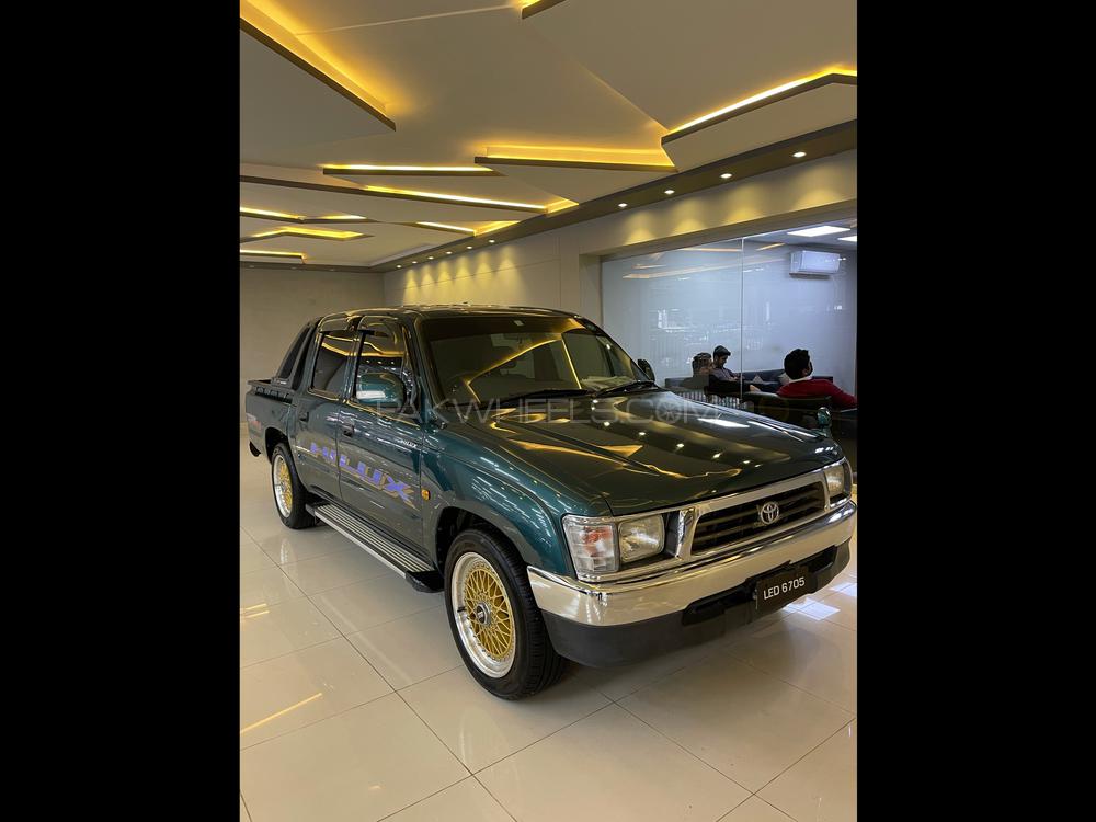 Toyota Hilux 1998 for Sale in Peshawar Toyota Hilux 1998 for Sale in Peshawar Image-4
