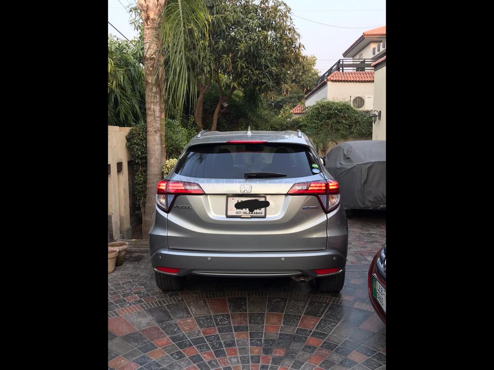 Honda Vezel 2014 for Sale in Lahore Honda Vezel 2014 for Sale in Lahore Image-2