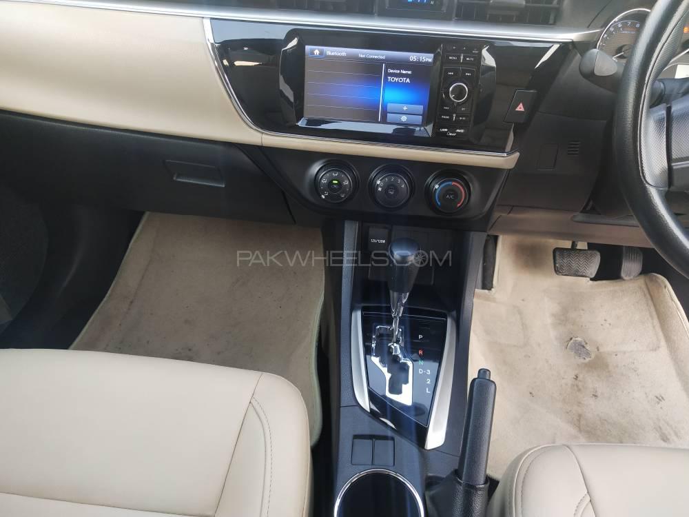 Toyota Corolla 2015 for Sale in Multan Toyota Corolla 2015 for Sale in Multan Image-12