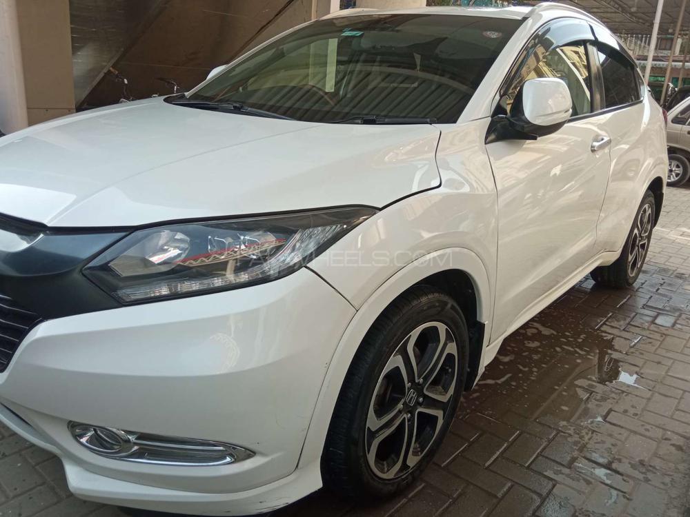 Honda Vezel 2015 for Sale in Rawalpindi Image-1