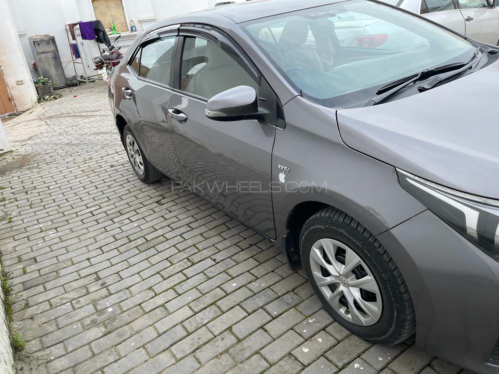 ٹویوٹا کرولا 2015 for Sale in گجرات ٹویوٹا کرولا 2015 for Sale in گجرات Image-3