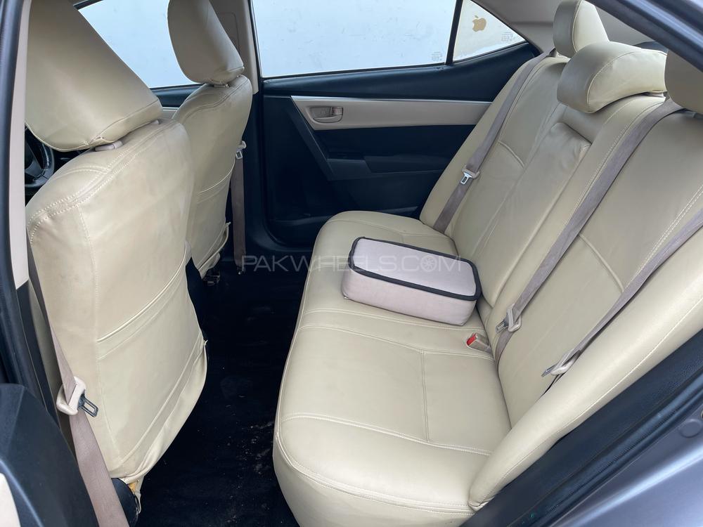 ٹویوٹا کرولا 2015 for Sale in گجرات ٹویوٹا کرولا 2015 for Sale in گجرات Image-11