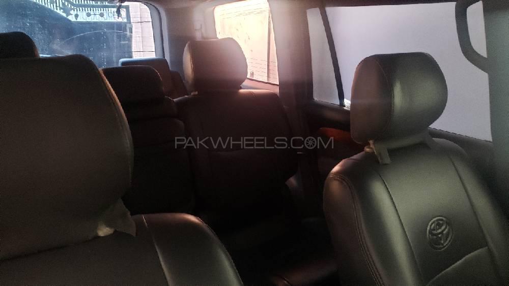 ٹویوٹا پراڈو 2004 for Sale in لاہور ٹویوٹا پراڈو 2004 for Sale in لاہور Image-3