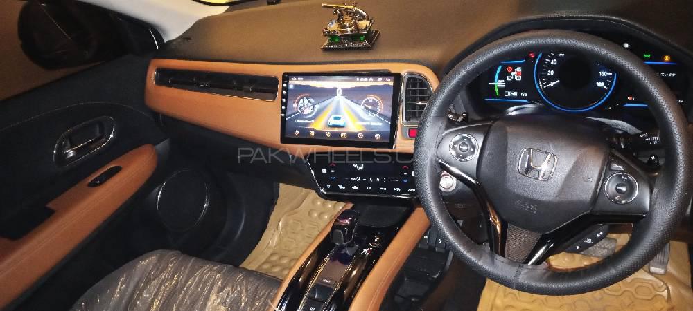 Honda Vezel 2015 for Sale in Lahore Honda Vezel 2015 for Sale in Lahore Image-10