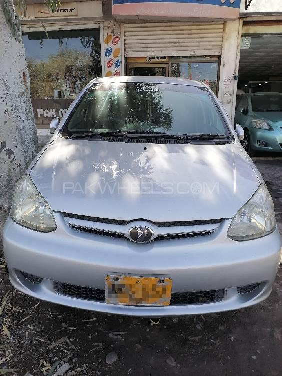 Toyota Platz 2002 for Sale in Multan Image-1