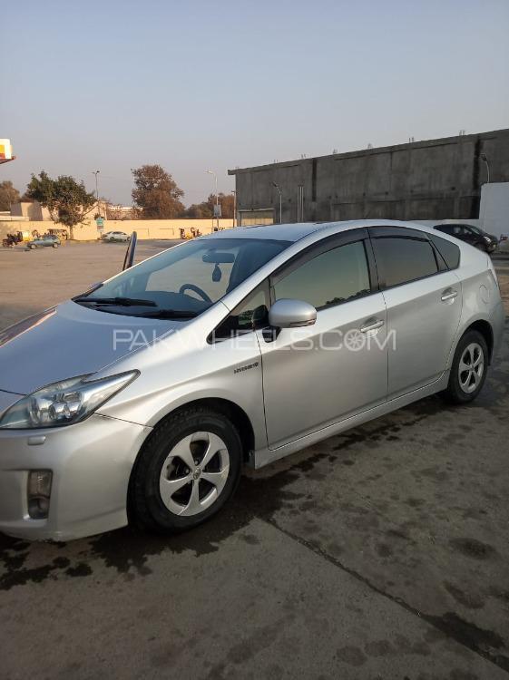 Toyota Prius 2010 for Sale in Mardan Toyota Prius 2010 for Sale in Mardan Image-5