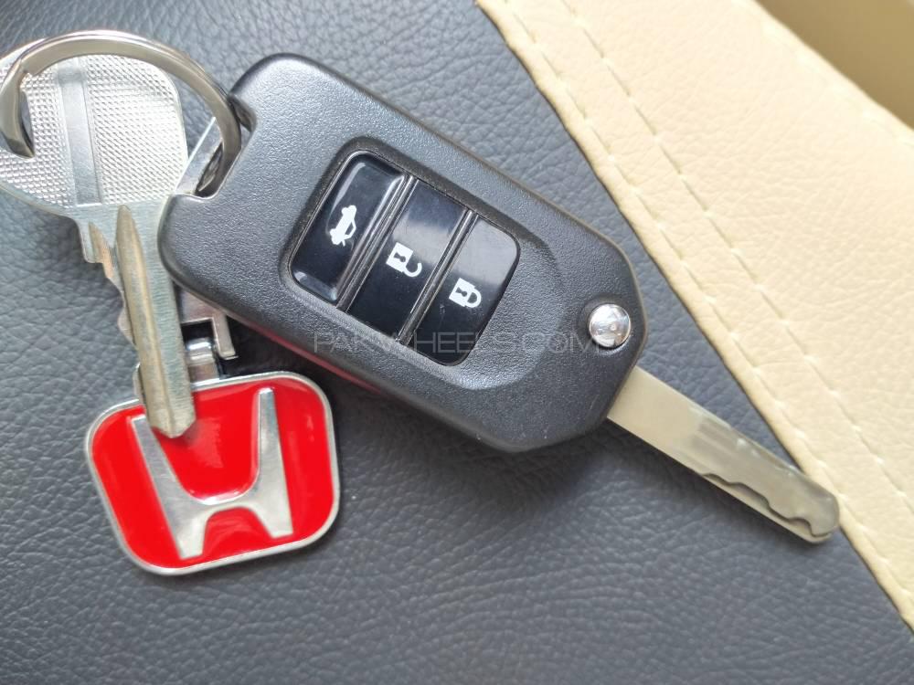 Honda Civic 2014 for Sale in Karachi Honda Civic 2014 for Sale in Karachi Image-17