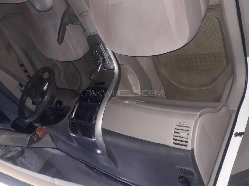 Toyota Corolla Axio 2007 for Sale in Peshawar Image-1