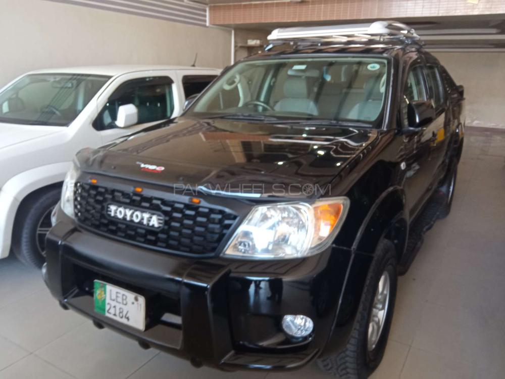 Toyota Hilux 2011 for Sale in Multan Image-1