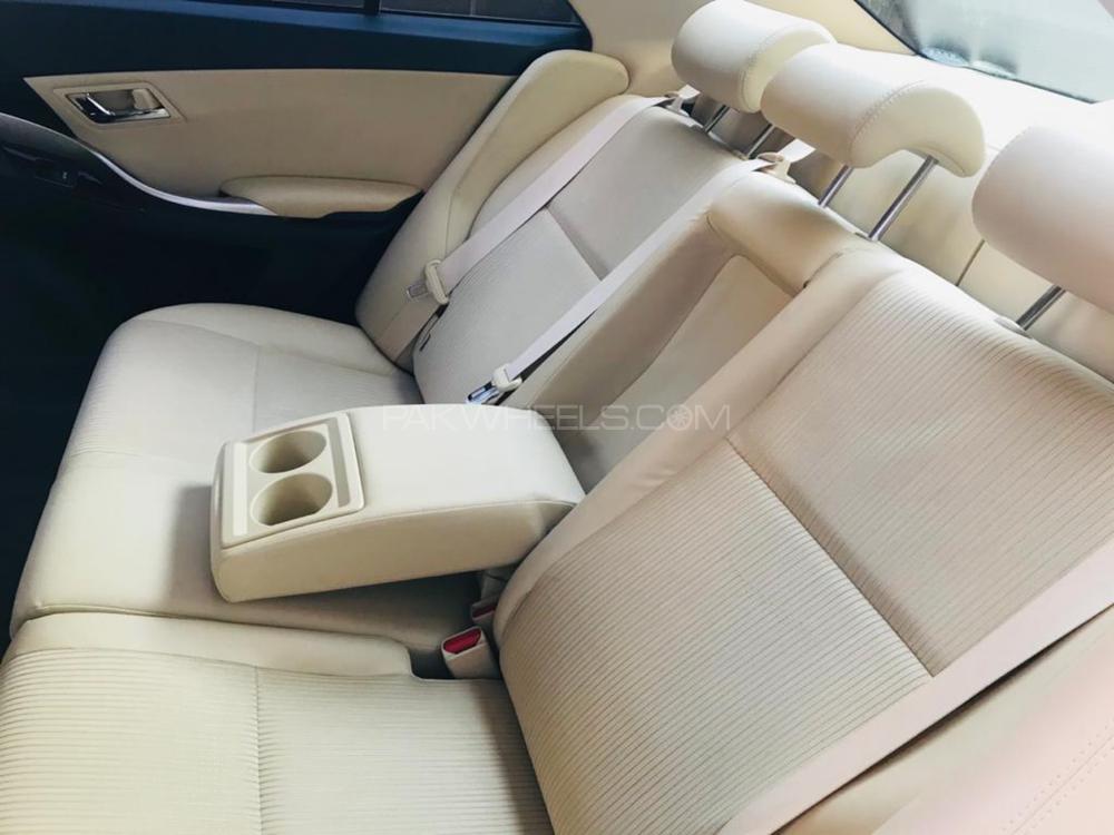 Toyota Premio 2017 for Sale in Rawalpindi Toyota Premio 2017 for Sale in Rawalpindi Image-5