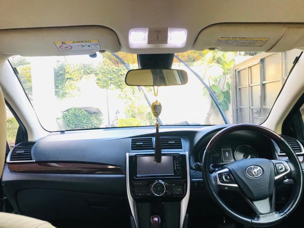 Toyota Premio 2017 for Sale in Rawalpindi Toyota Premio 2017 for Sale in Rawalpindi Image-9