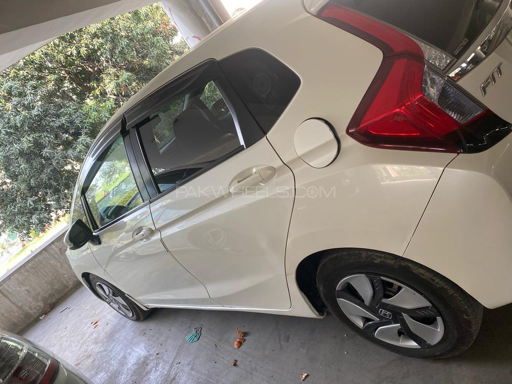 Honda Fit 2014 for Sale in Lahore Honda Fit 2014 for Sale in Lahore Image-17