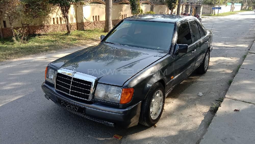 Mercedes Benz E Class 1988 for Sale in Jhelum Image-1