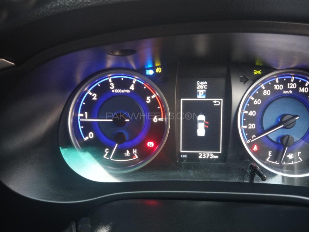 Toyota Hilux 2020 for Sale in Dera ismail khan Toyota Hilux 2020 for Sale in Dera ismail khan Image-9