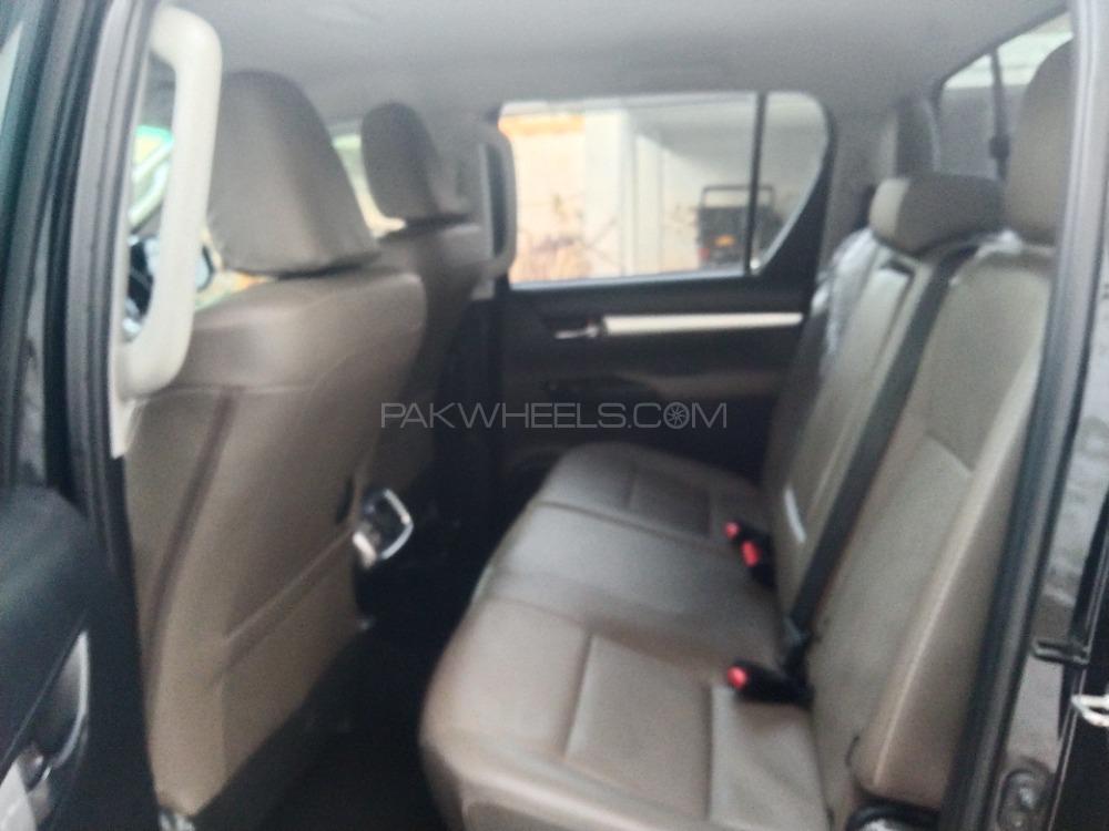 Toyota Hilux 2020 for Sale in Dera ismail khan Toyota Hilux 2020 for Sale in Dera ismail khan Image-10