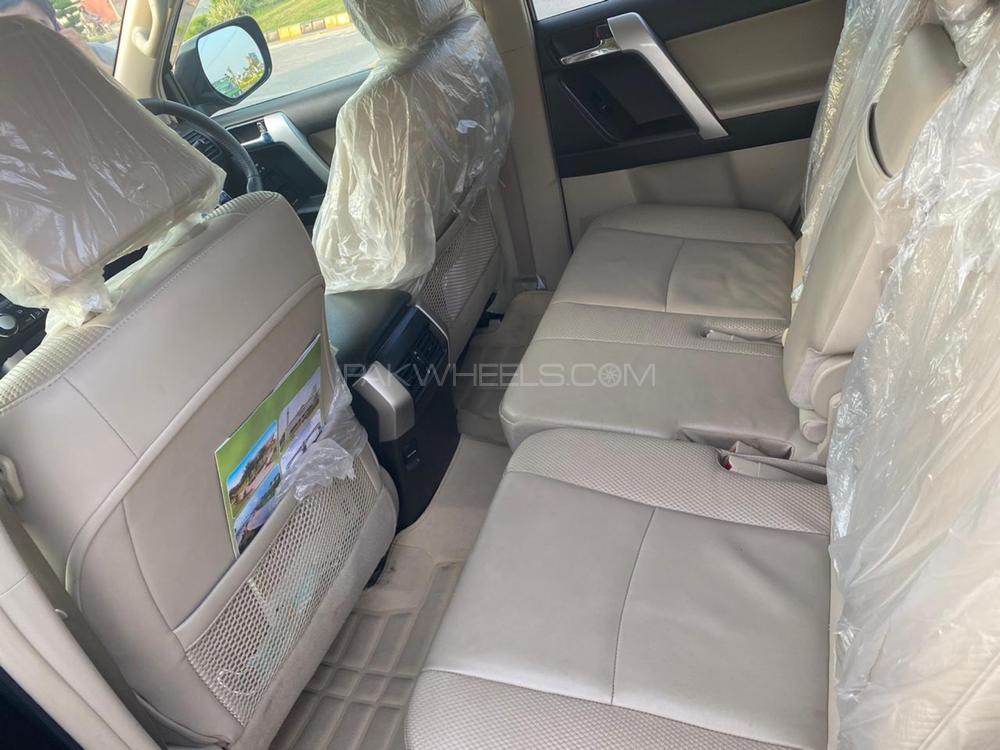 Toyota Prado 2013 for Sale in Islamabad Toyota Prado 2013 for Sale in Islamabad Image-8