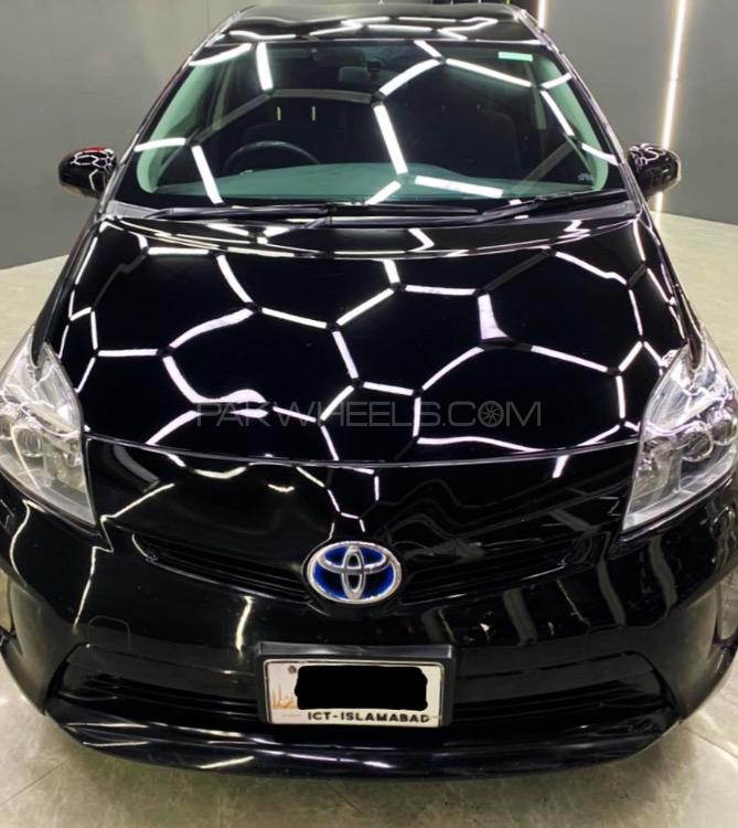 Toyota Prius 2012 for Sale in Islamabad Image-1