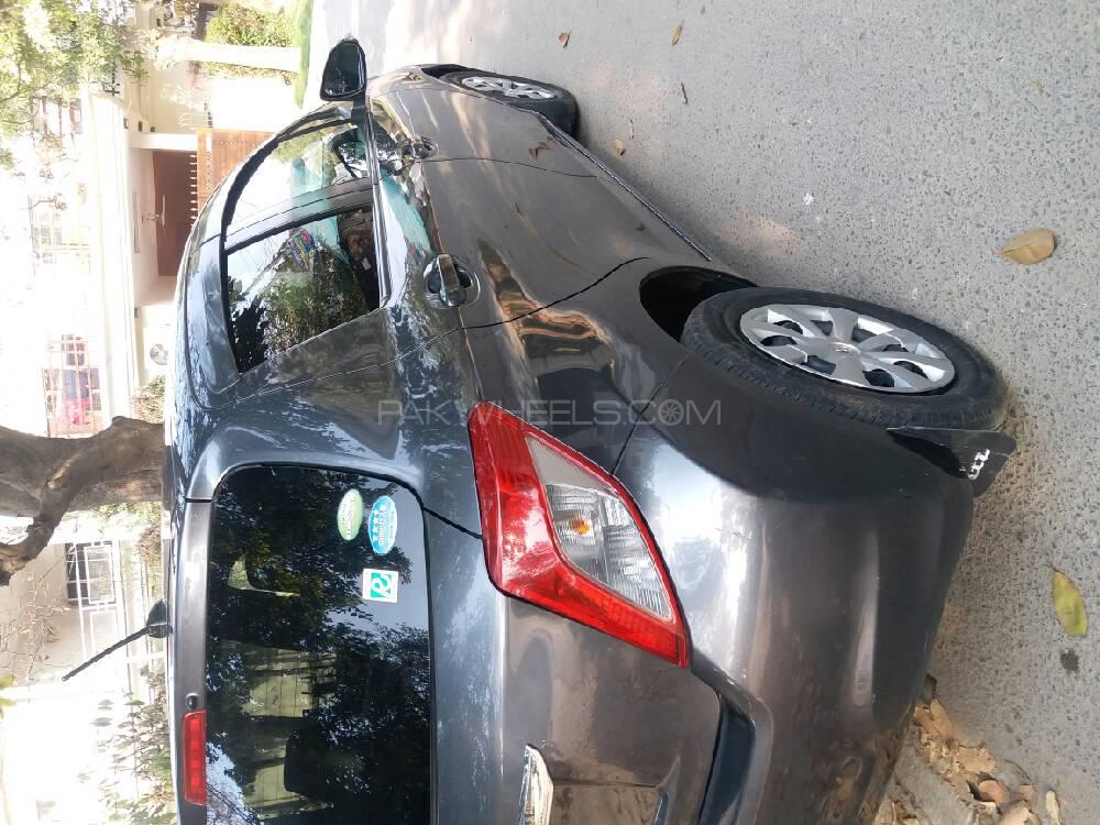 Toyota Vitz 2011 for Sale in Lahore Toyota Vitz 2011 for Sale in Lahore Image-8