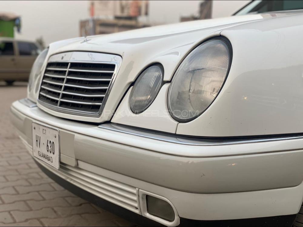 مرسڈیز بینز ای کلاس 1998 for Sale in اسلام آباد مرسڈیز بینز ای کلاس 1998 for Sale in اسلام آباد Image-2