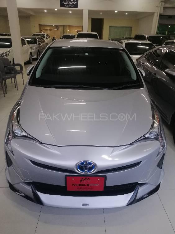 Toyota Prius 2017 for Sale in Peshawar Image-1