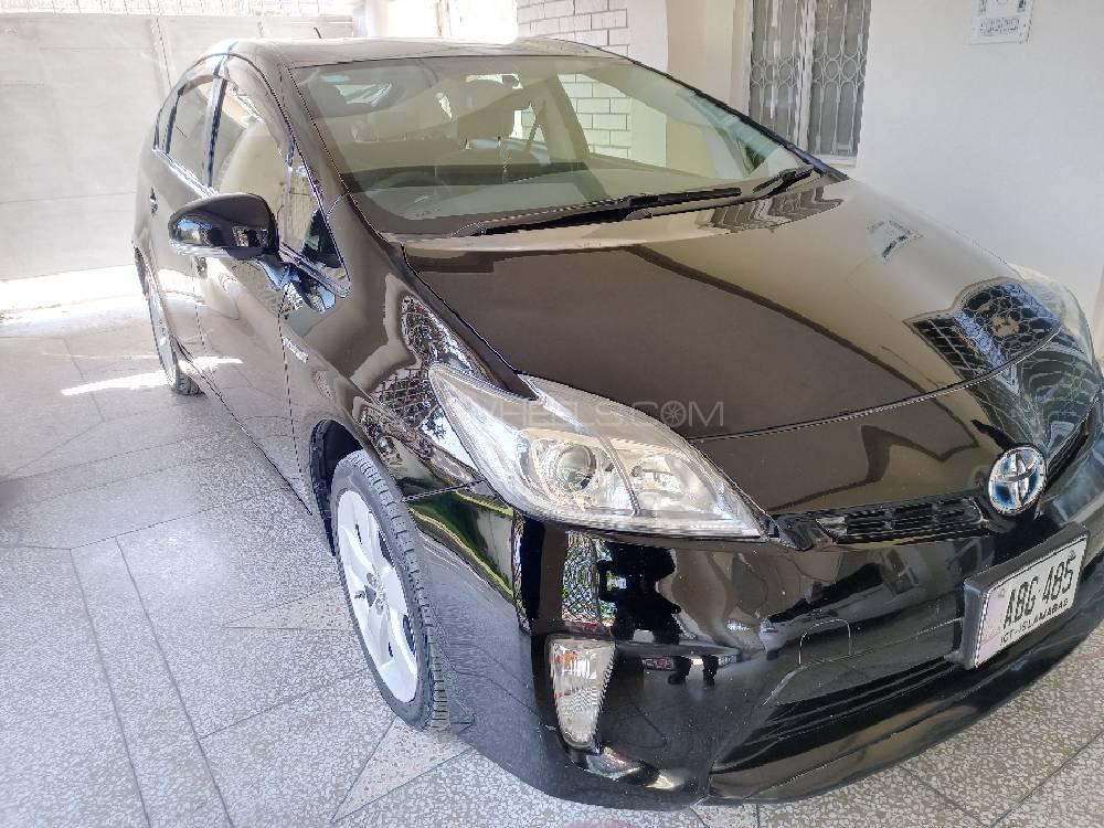 Toyota Prius 2013 for Sale in Wah cantt Image-1