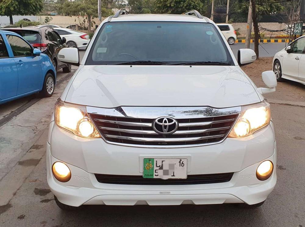 Toyota Fortuner 2016 for Sale in Lahore Image-1