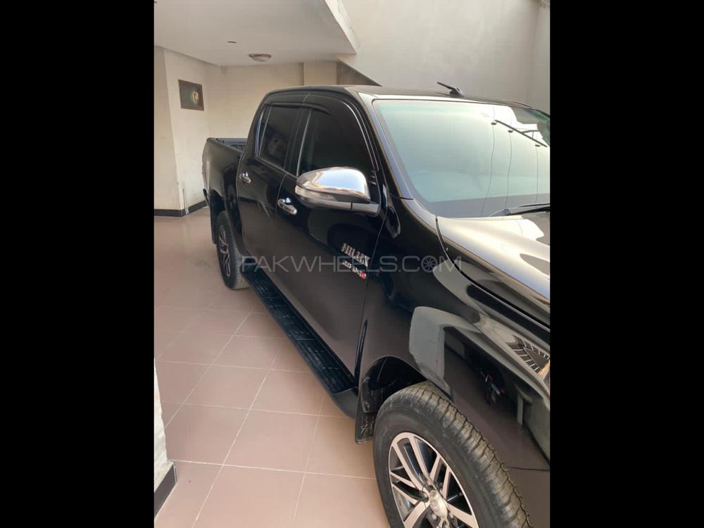 Toyota Hilux 2018 for Sale in Karachi Toyota Hilux 2018 for Sale in Karachi Image-6