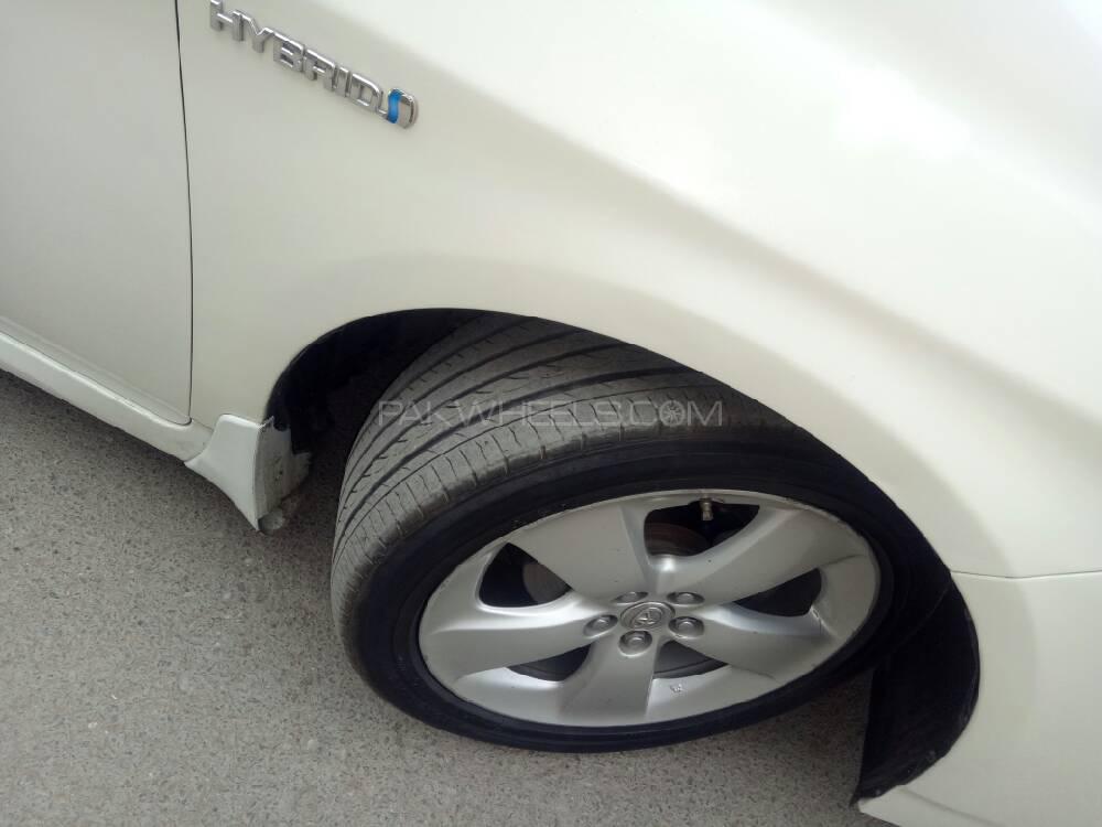 Toyota Prius 2010 for Sale in Sahiwal Toyota Prius 2010 for Sale in Sahiwal Image-14