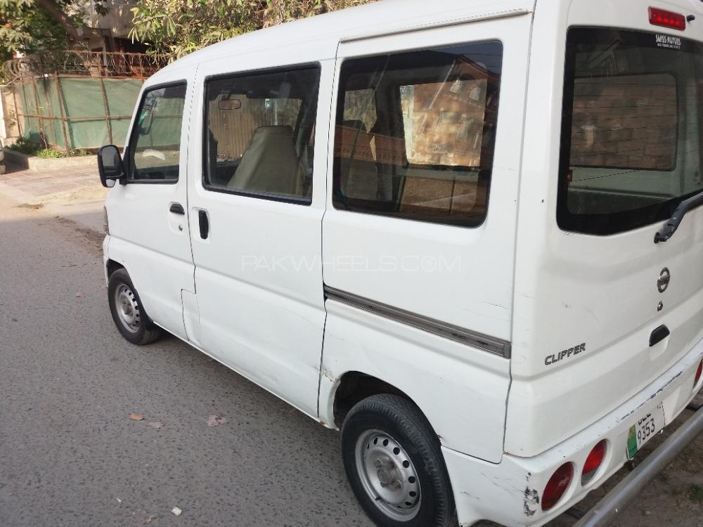 نسان کلپر 2007 for Sale in لاہور نسان کلپر 2007 for Sale in لاہور Image-5