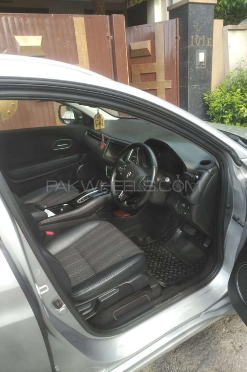 Honda Vezel 2016 for Sale in Gujranwala Honda Vezel 2016 for Sale in Gujranwala Image-9