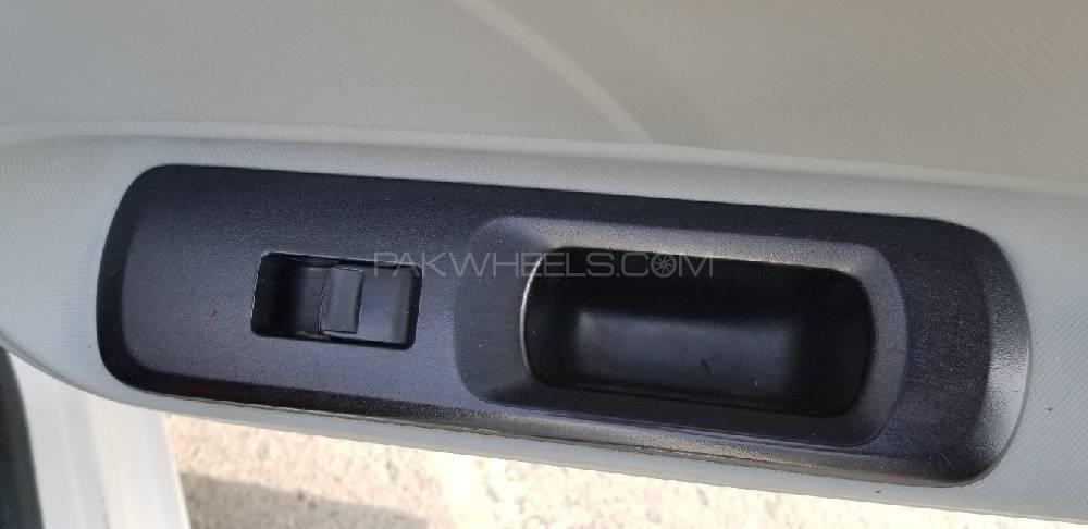 Toyota Aqua 2013 for Sale in Lahore Toyota Aqua 2013 for Sale in Lahore Image-13