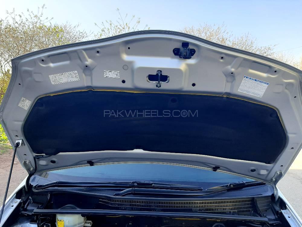 Toyota Prius 2014 for Sale in Islamabad Toyota Prius 2014 for Sale in Islamabad Image-8