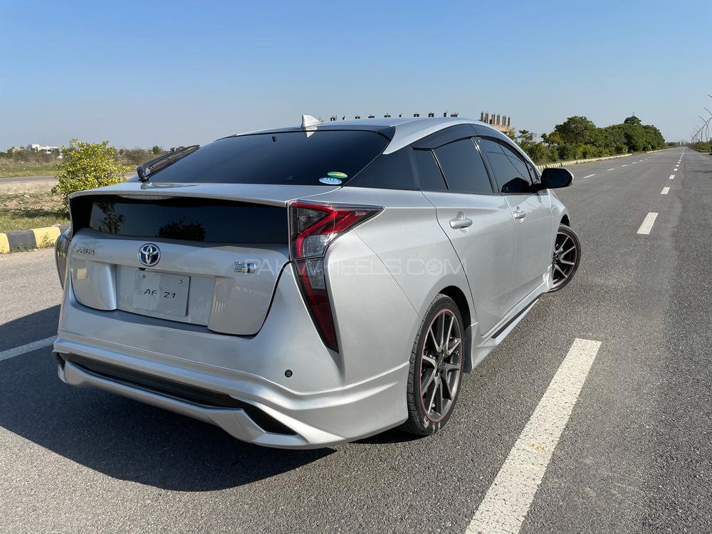 Toyota Prius 2017 for Sale in Peshawar Toyota Prius 2017 for Sale in Peshawar Image-5