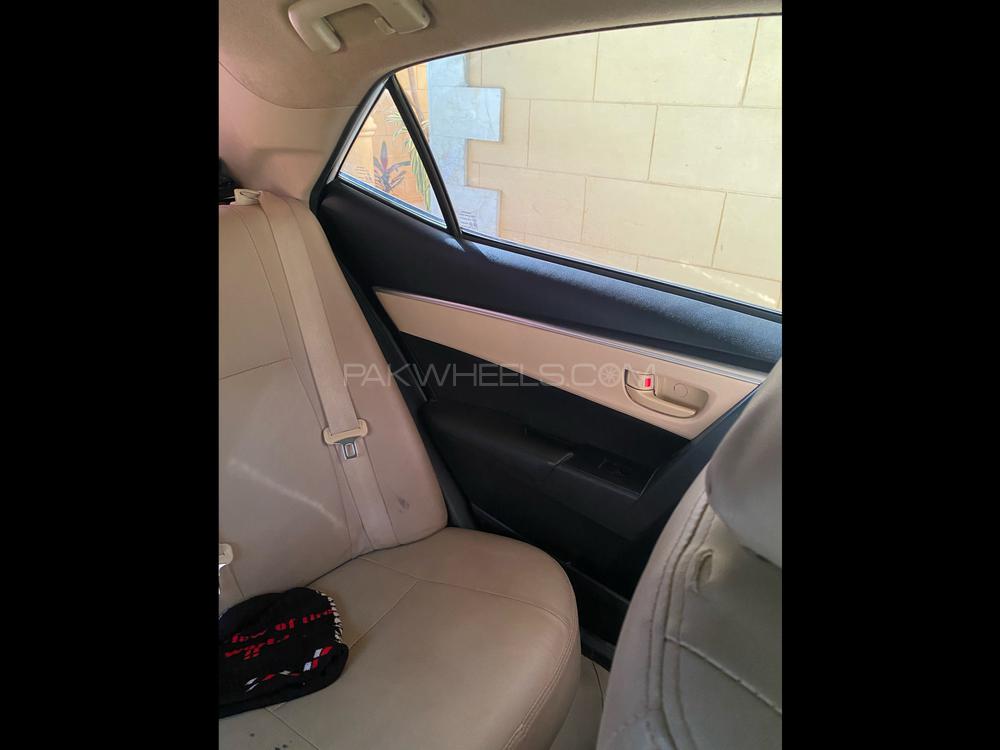 Toyota Corolla 2018 for Sale in Hyderabad Toyota Corolla 2018 for Sale in Hyderabad Image-11
