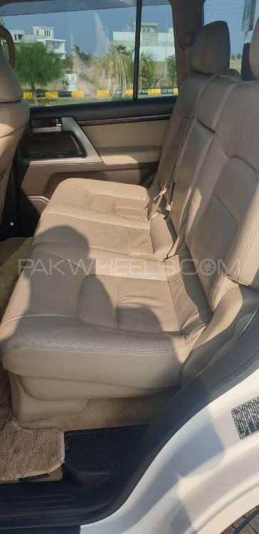 Toyota Land Cruiser 2009 for Sale in Gujrat Toyota Land Cruiser 2009 for Sale in Gujrat Image-16