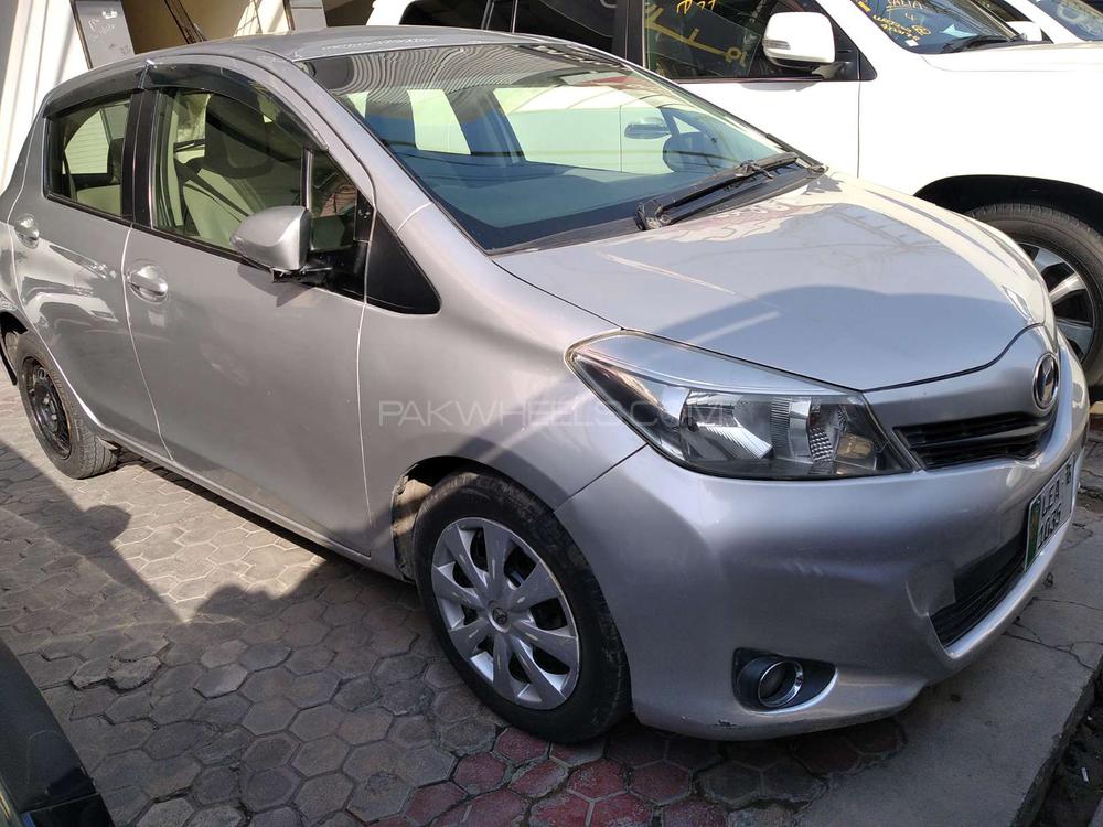 Toyota Vitz 2012 for Sale in Lahore Image-1