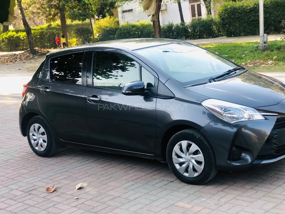 Toyota Vitz 2017 for Sale in Rawalpindi Toyota Vitz 2017 for Sale in Rawalpindi Image-9