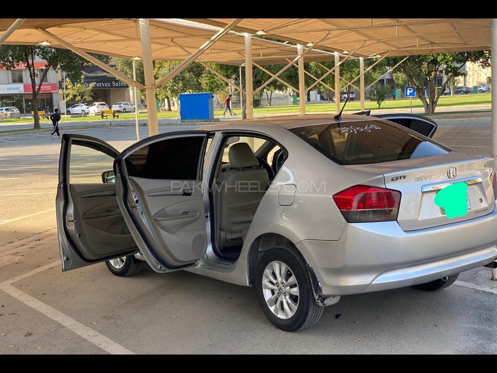 ہونڈا سٹی 2013 for Sale in لاہور ہونڈا سٹی 2013 for Sale in لاہور Image-8