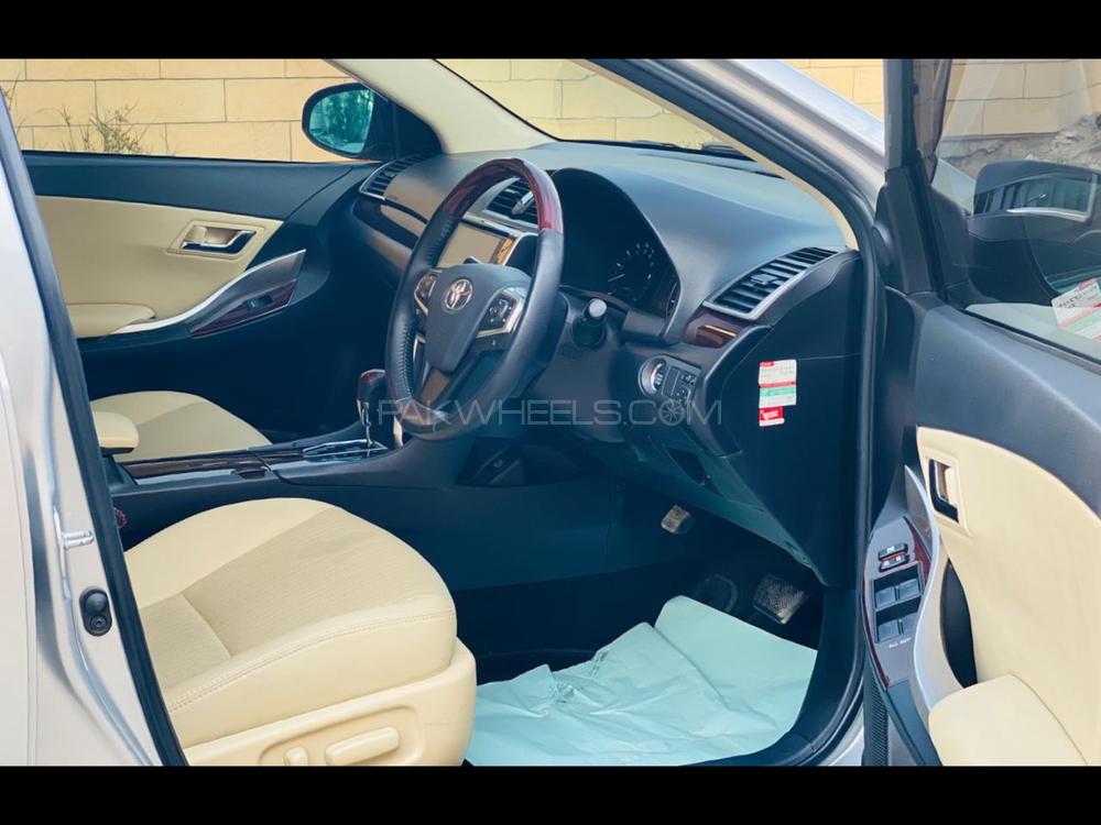 Toyota Premio 2017 for Sale in Karachi Toyota Premio 2017 for Sale in Karachi Image-8