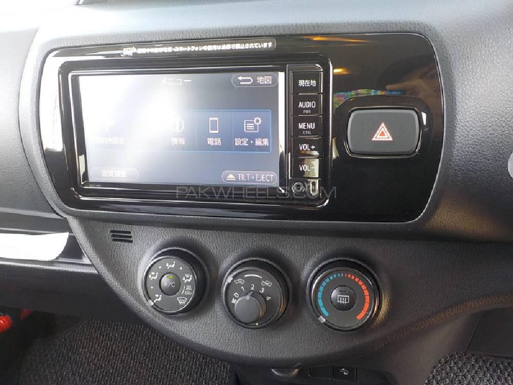 Toyota Vitz 2017 for Sale in Peshawar Toyota Vitz 2017 for Sale in Peshawar Image-9