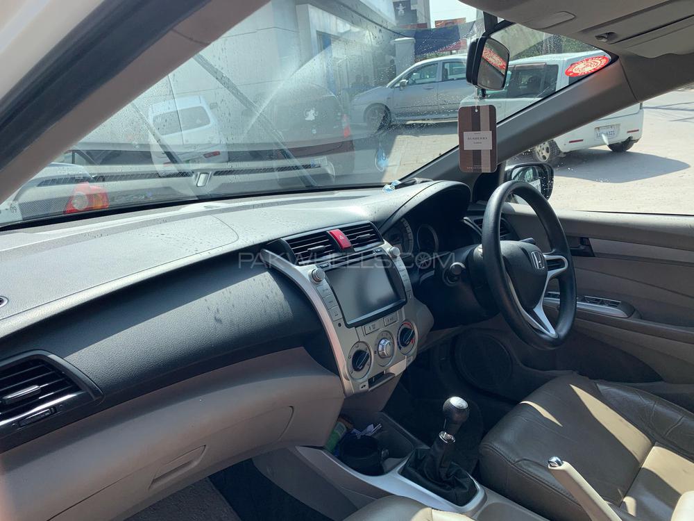Honda City 2014 for Sale in Lahore Honda City 2014 for Sale in Lahore Image-9