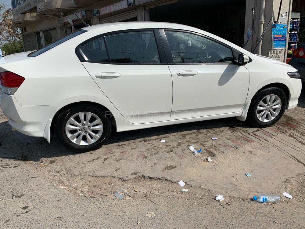 Honda City 2014 for Sale in Lahore Honda City 2014 for Sale in Lahore Image-13