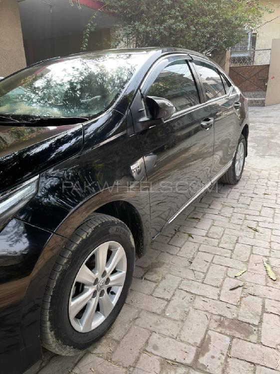 Toyota Corolla 2015 for Sale in Lahore Image-1