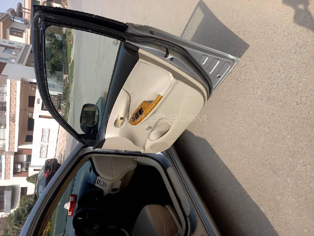 Toyota Corolla 2013 for Sale in Lahore Toyota Corolla 2013 for Sale in Lahore Image-5
