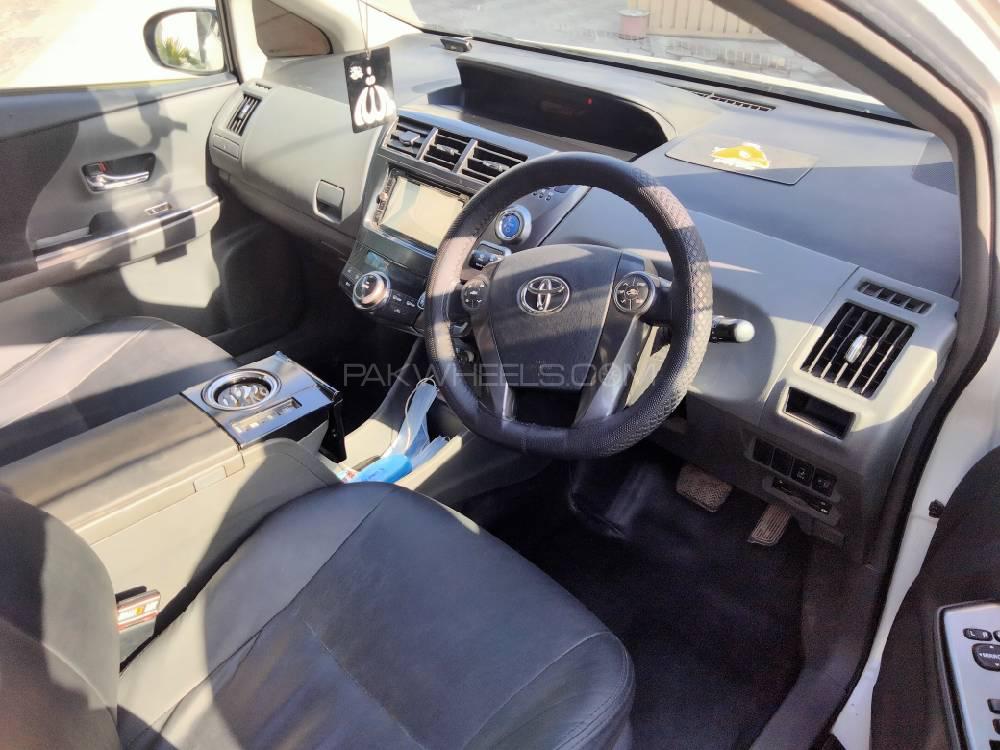 ٹویوٹا پریوس الفا 2014 for Sale in پشاور ٹویوٹا پریوس الفا 2014 for Sale in پشاور Image-8