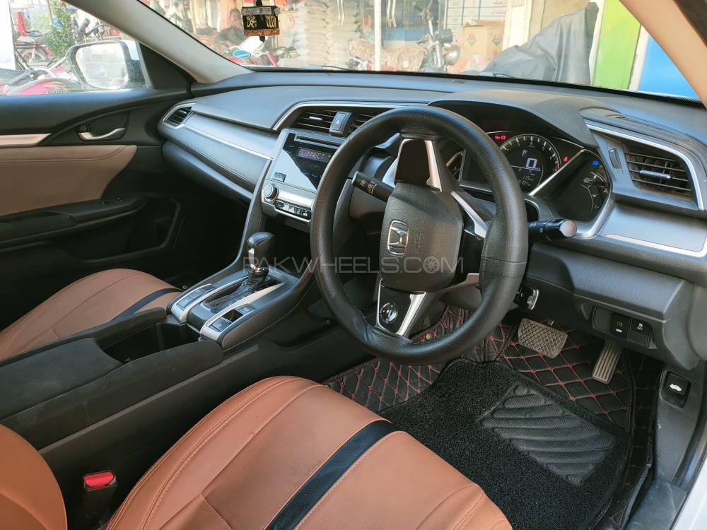 Honda Civic 2017 for Sale in Multan Honda Civic 2017 for Sale in Multan Image-6