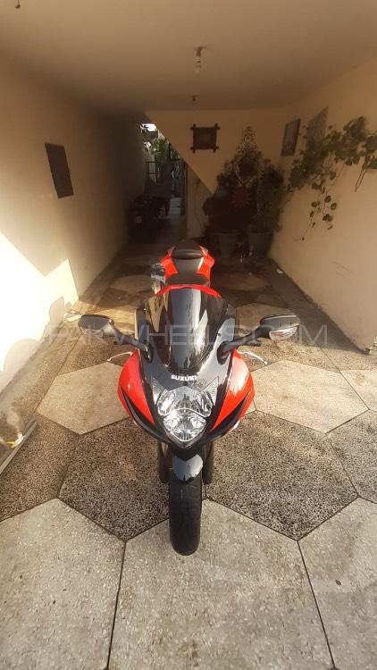 سوزوکی GSX-R600 2013 for Sale سوزوکی GSX-R600 2013 for Sale Image-2